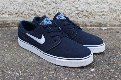 nike sb janoski canvas.